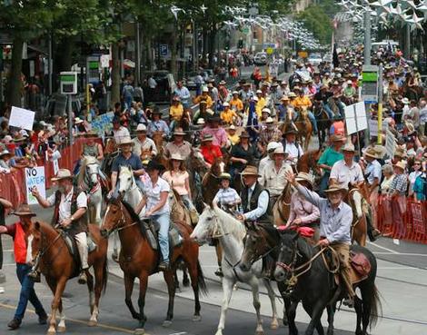 PROTEST01_wideweb__470x369,0